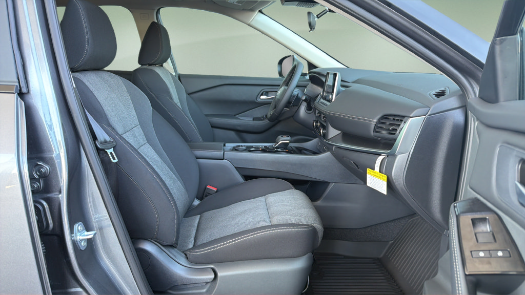 New 2026 Nissan Rogue SV AWD/4WD image 11