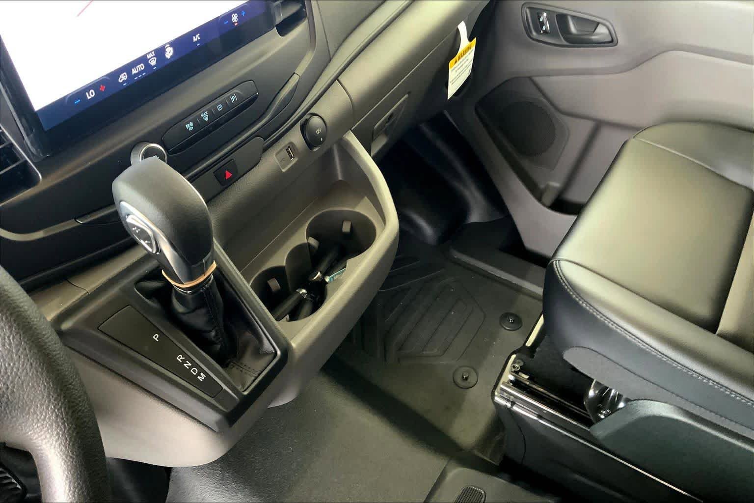 New 2026 Ford Transit 150 Low Roof w/ Load Area Protection Package RWD image 8