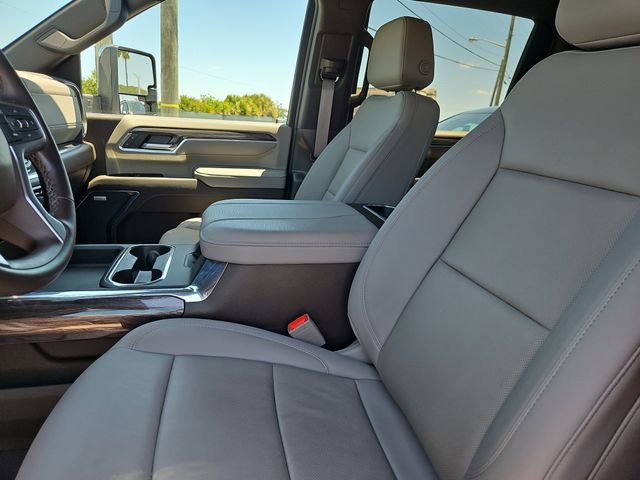Used 2025 Chevrolet Silverado 2500 LTZ w/ LTZ Premium Package AWD/4WD image 13