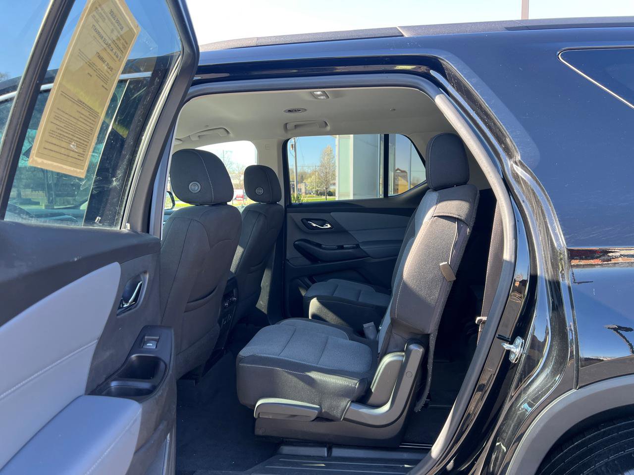 Used 2020 Chevrolet Traverse LT w/ LPO, Cargo Package AWD/4WD image 33