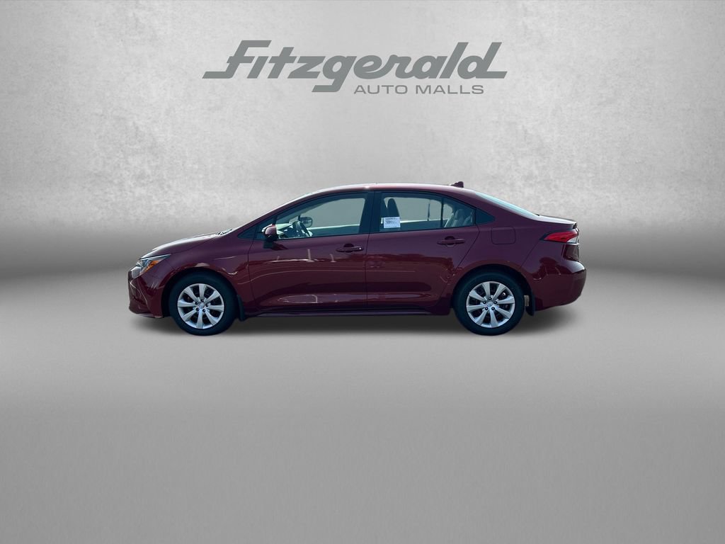 Used 2026 Toyota Corolla LE FWD image 5