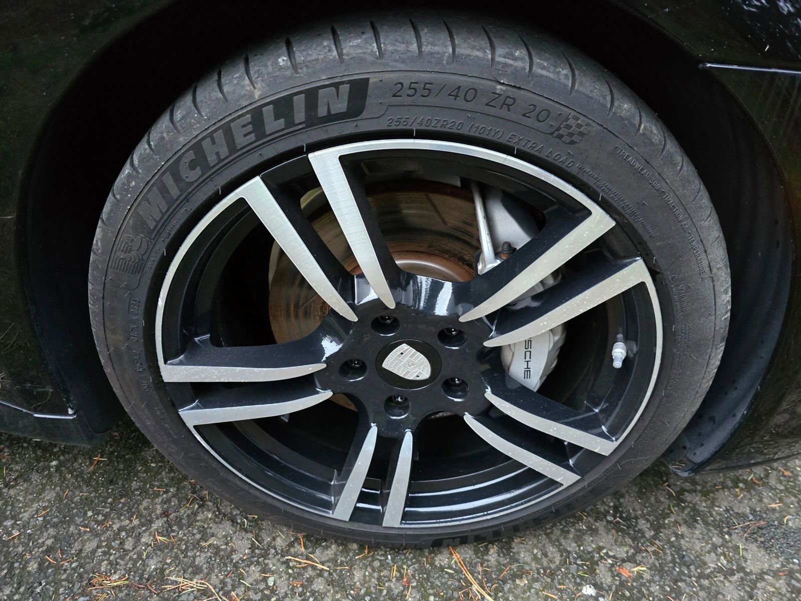 Used 2012 Porsche Panamera S image 9