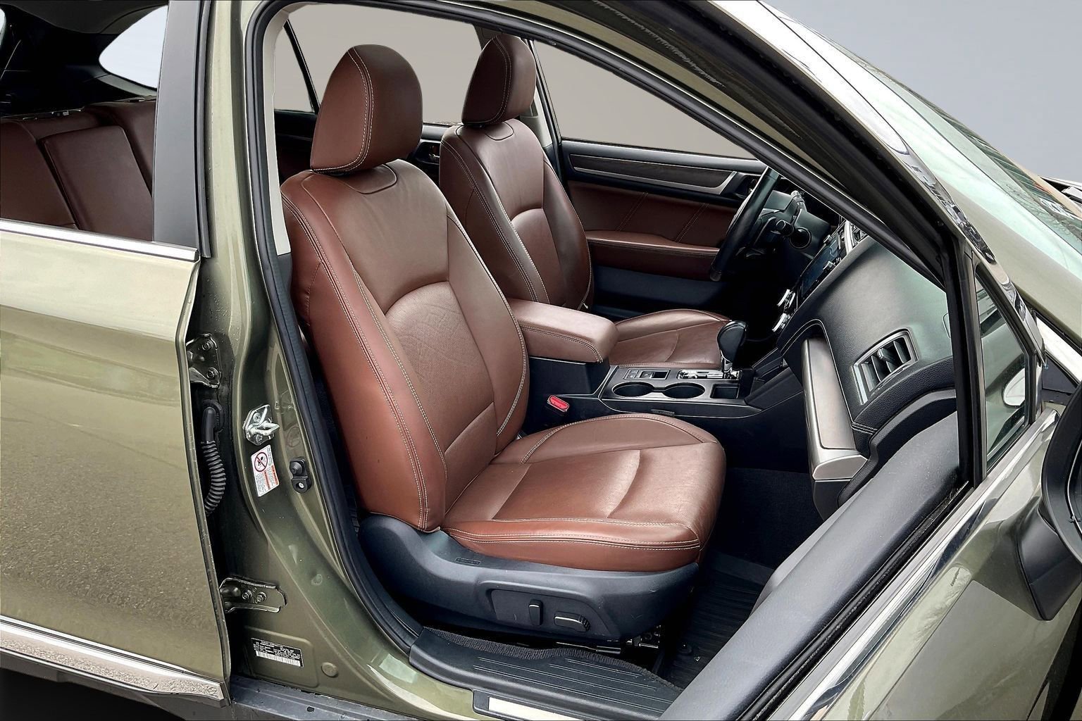 Used 2019 Subaru Outback 2.5i Touring w/ Popular Package #3A image 7