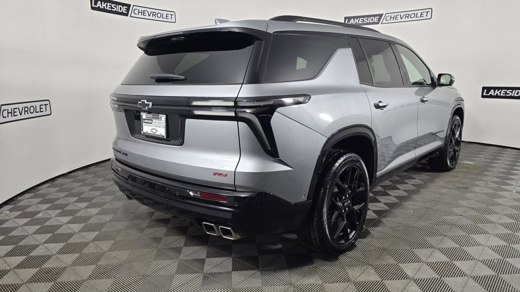 Used 2024 Chevrolet Traverse RS w/ LPO, Floor Liner Package image 6