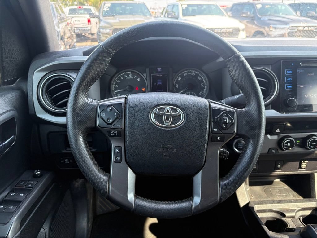 Used 2017 Toyota Tacoma TRD Off-Road w/ Tow Package RWD image 16