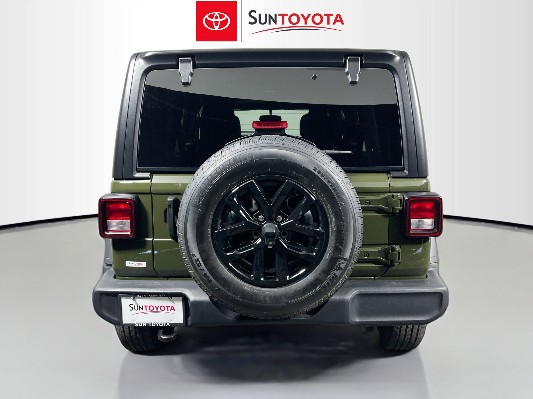 Used 2023 Jeep Wrangler Sport S image 5