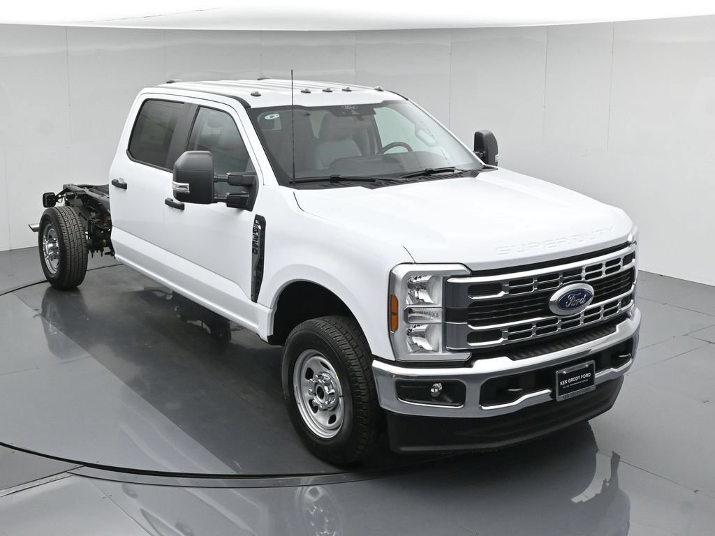 New 2026 Ford F350 XL w/ XL Chrome Package AWD/4WD image 34