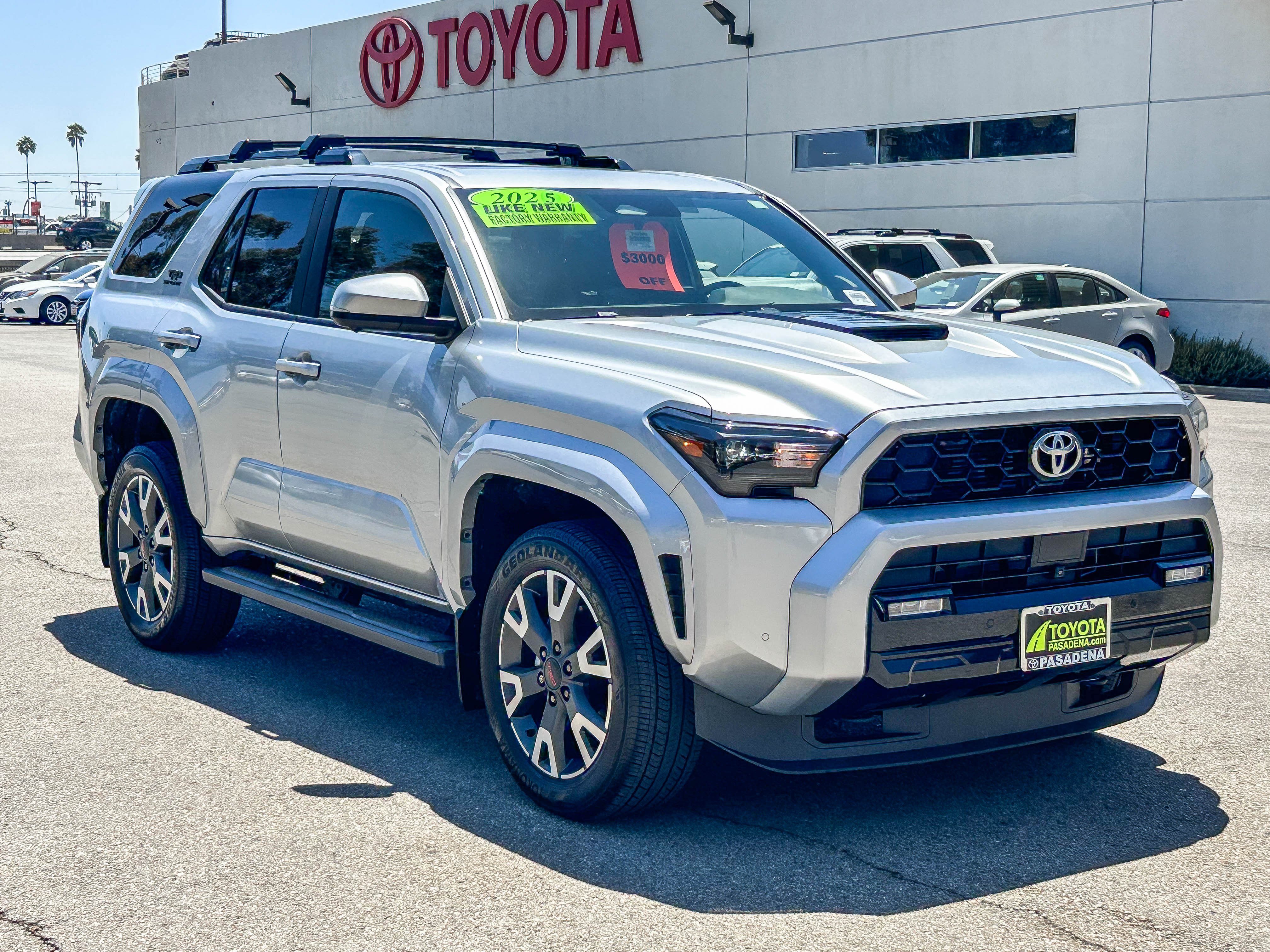 Used 2025 Toyota 4Runner TRD Sport Premium AWD/4WD image 3