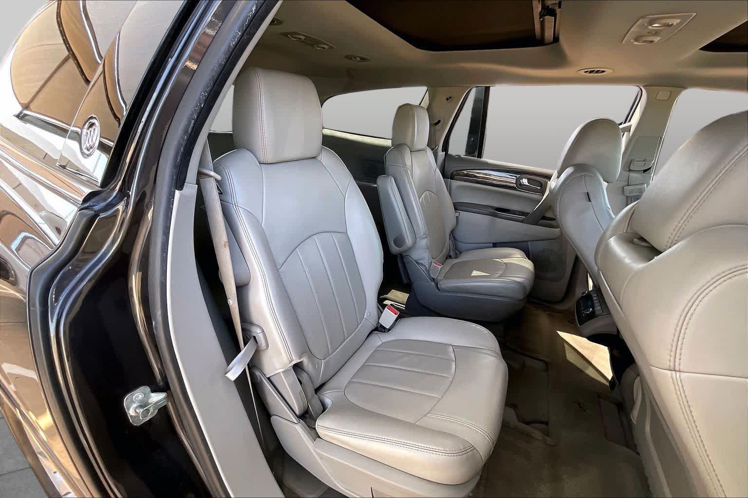 Used 2015 Buick Enclave Leather w/ Trailering Package FWD image 18