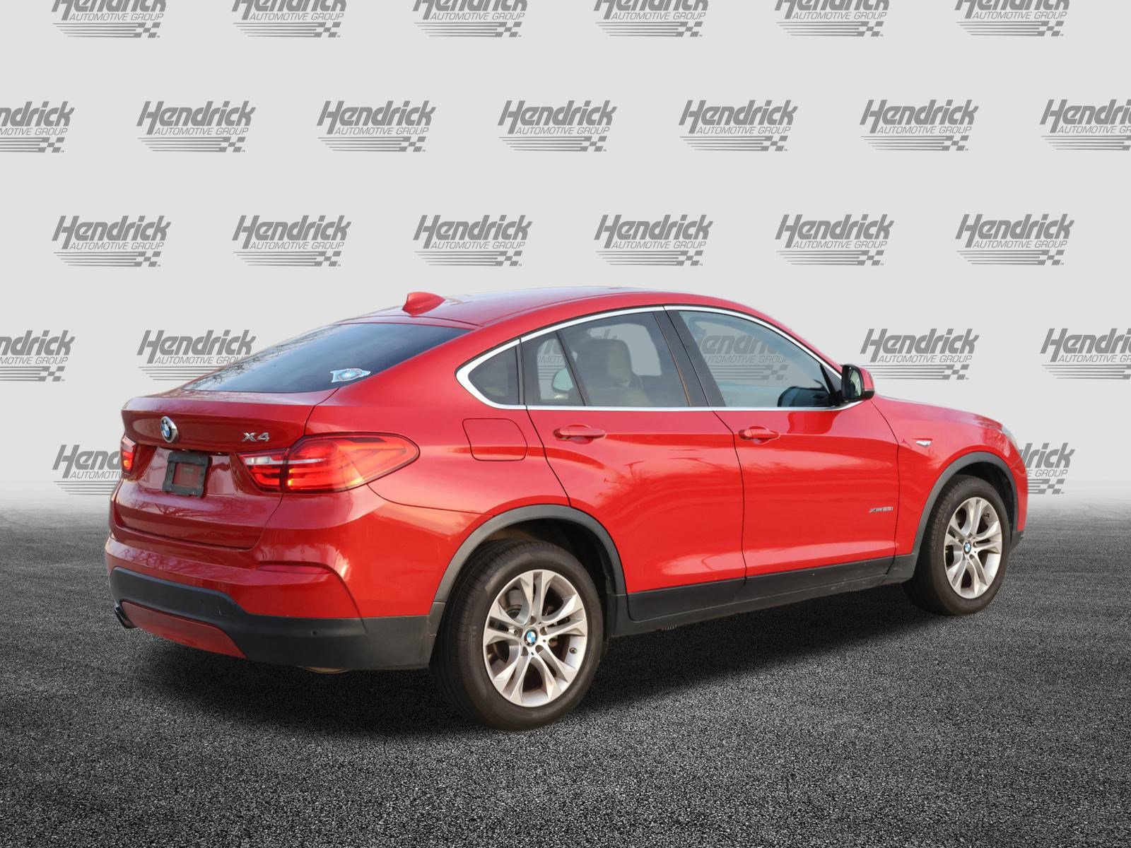 Used 2016 BMW X4 xDrive28i image 9