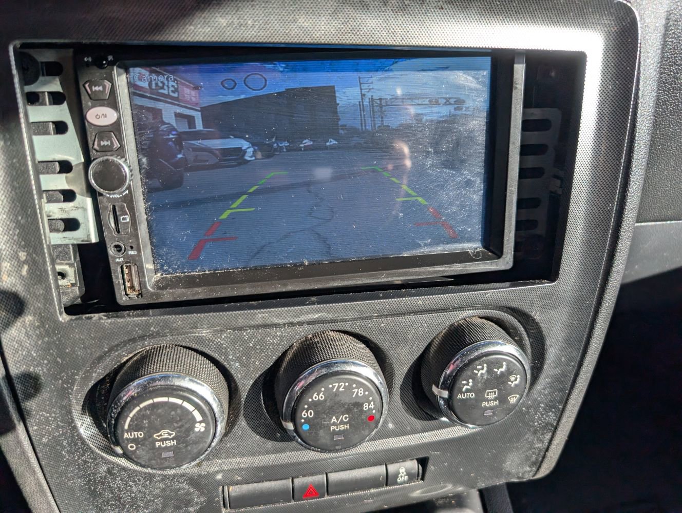 Used 2014 Dodge Challenger SXT image 22