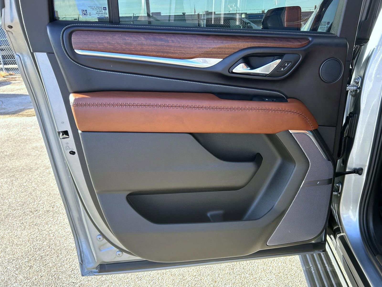 Used 2024 GMC Yukon XL Denali Ultimate image 17