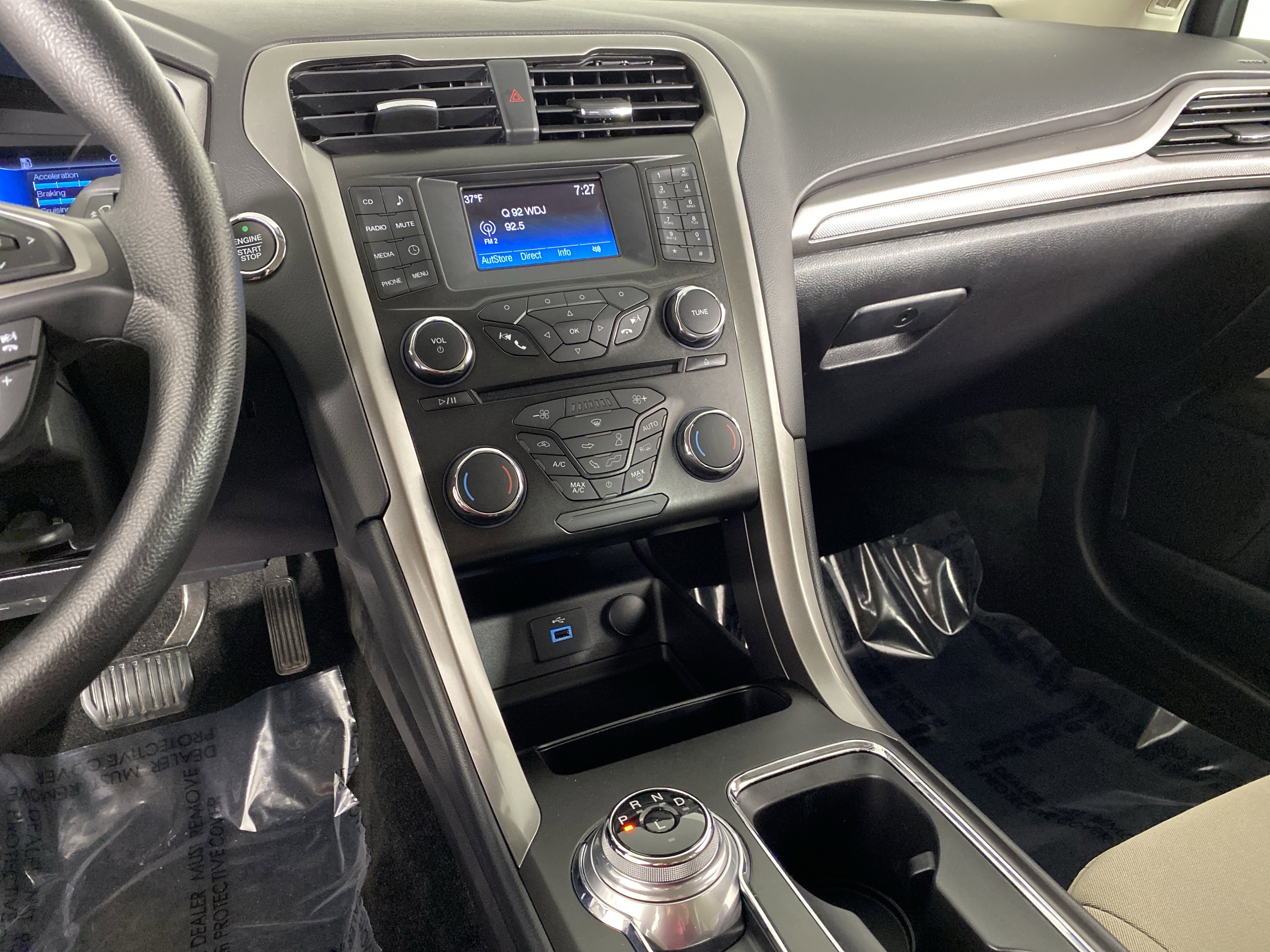 Used 2018 Ford Fusion S image 26