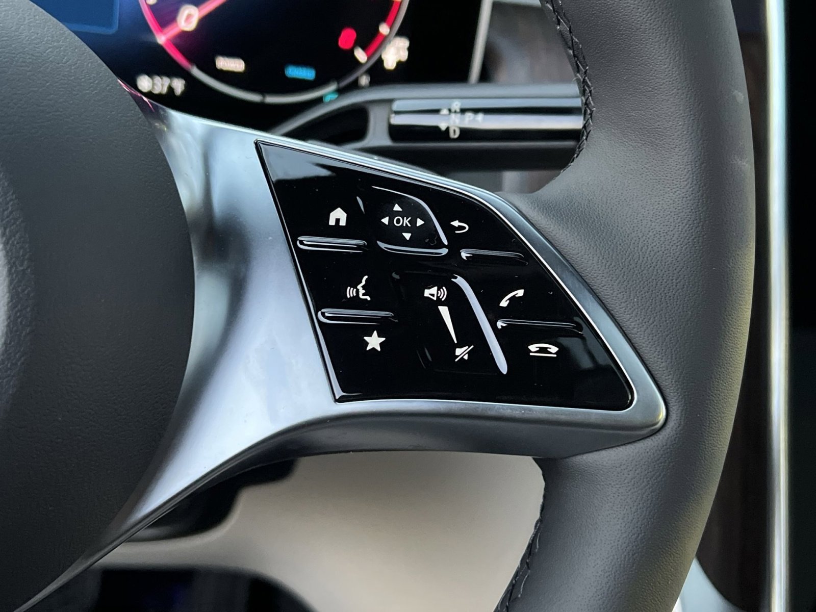 New 2026 Mercedes-Benz GLC 300 4MATIC image 29