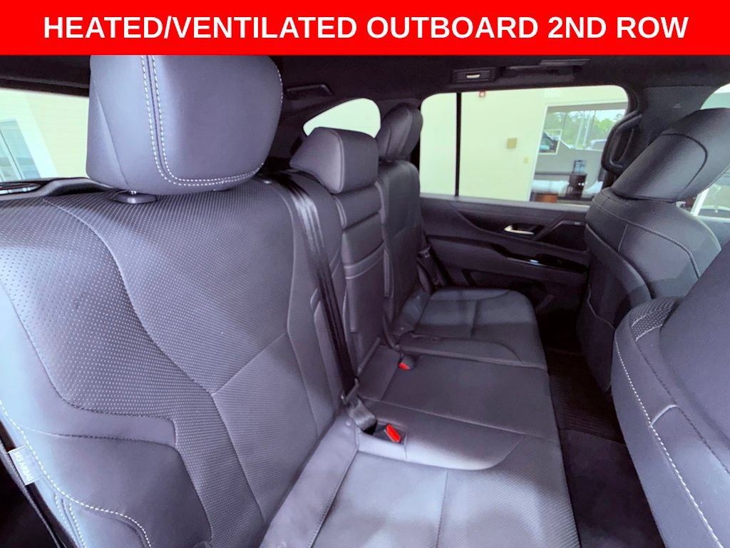 Certified 2024 Lexus LX 600 4WD w/ Interior Upgrade Package image 18