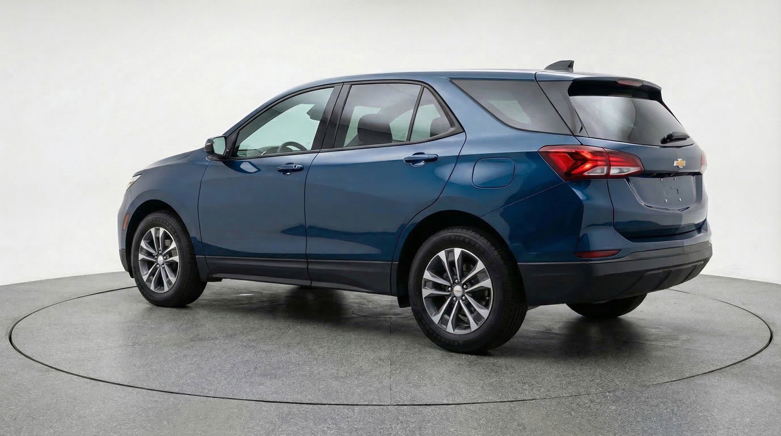 Used 2025 Chevrolet Equinox LT image 6