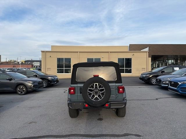 Used 2024 Jeep Wrangler Sahara w/ Technology Group image 11
