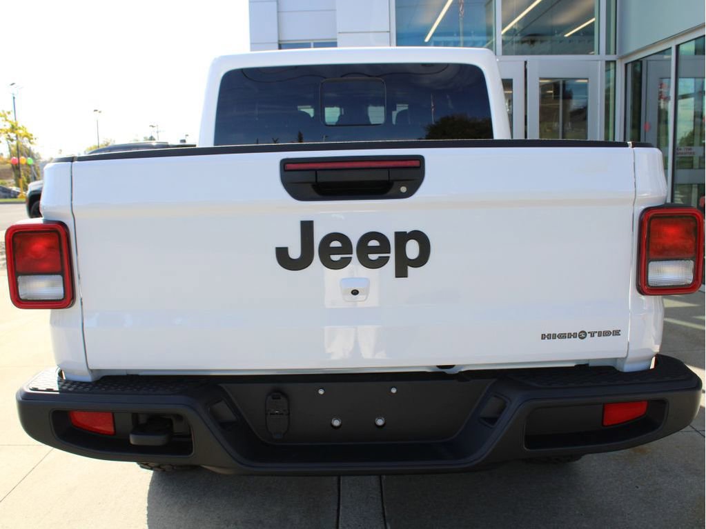 New 2025 Jeep Gladiator Sport image 8