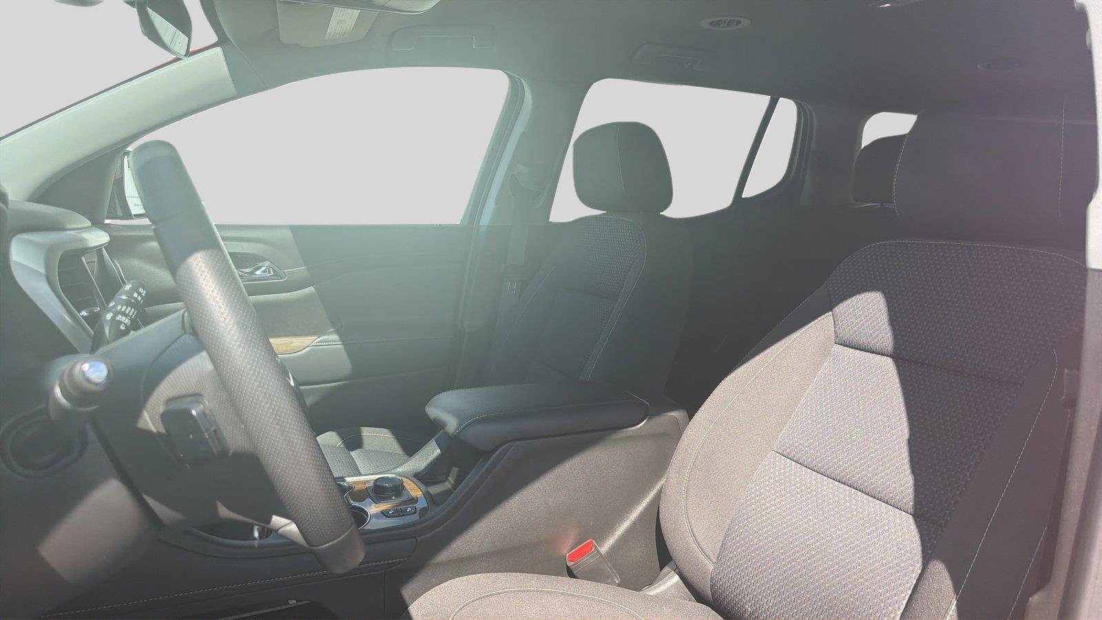 Used 2023 GMC Acadia SLE w/ Driver Convenience Package FWD image 16