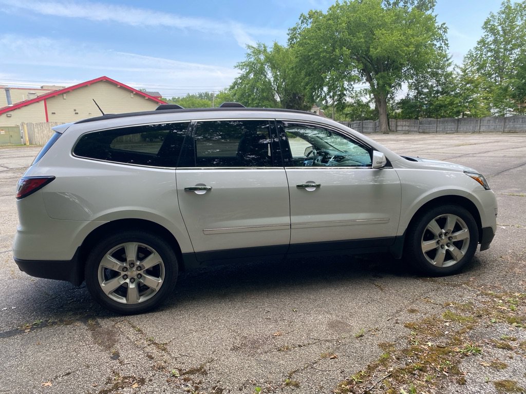 Used 2017 Chevrolet Traverse Premier AWD/4WD image 6