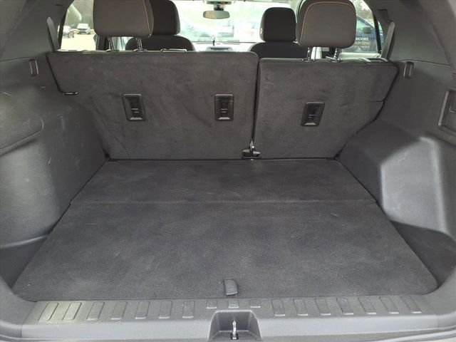 Used 2023 Chevrolet Equinox LT image 7
