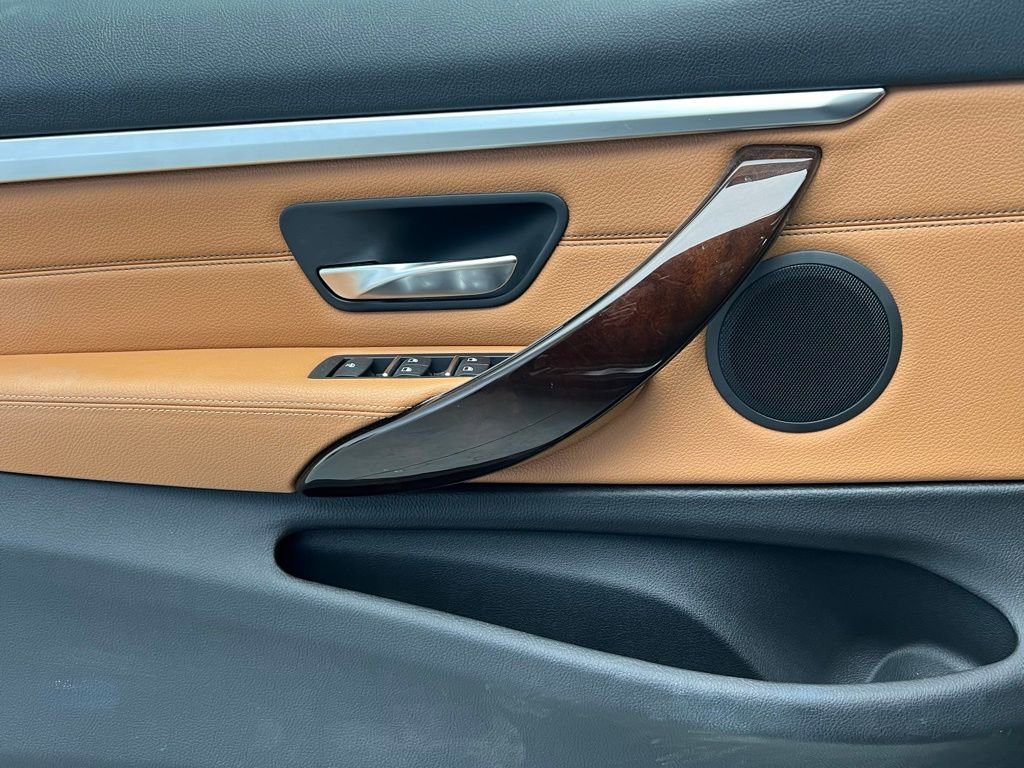 Used 2019 BMW 430i xDrive Convertible w/ Executive Package image 26