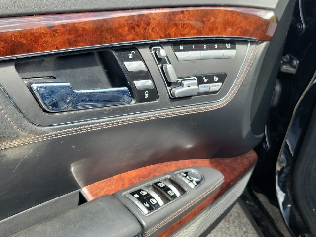 Used 2013 Mercedes-Benz S 600 image 25