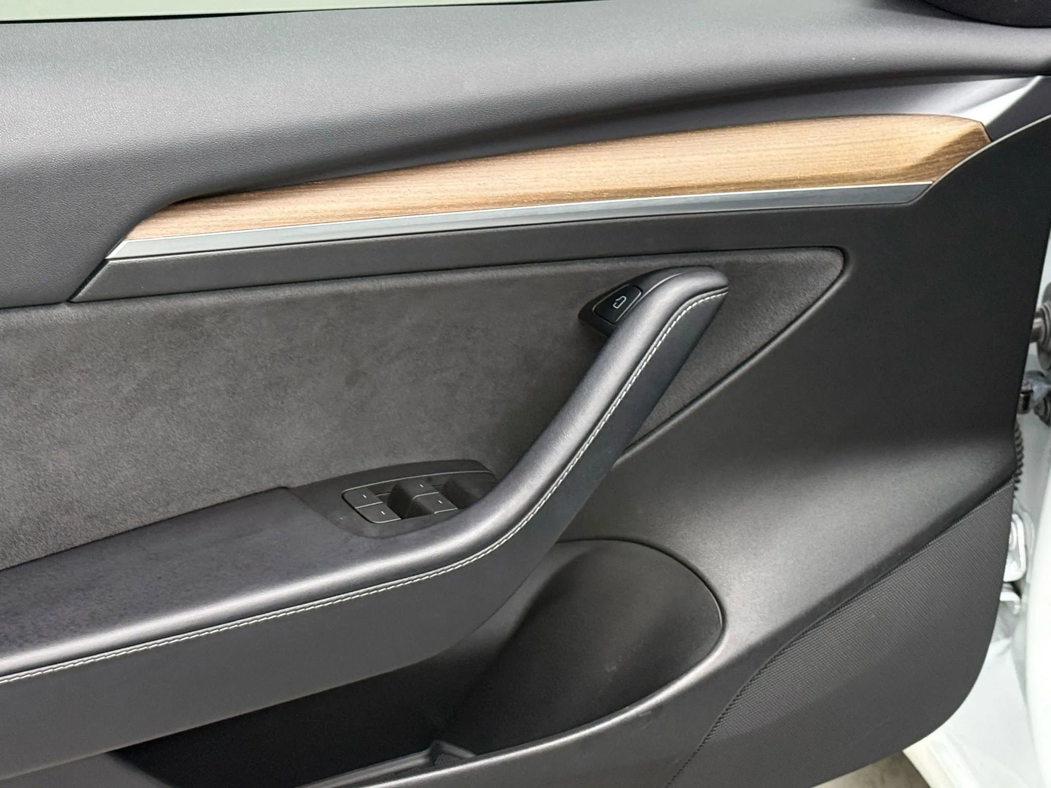 Used 2022 Tesla Model 3 Long Range image 15