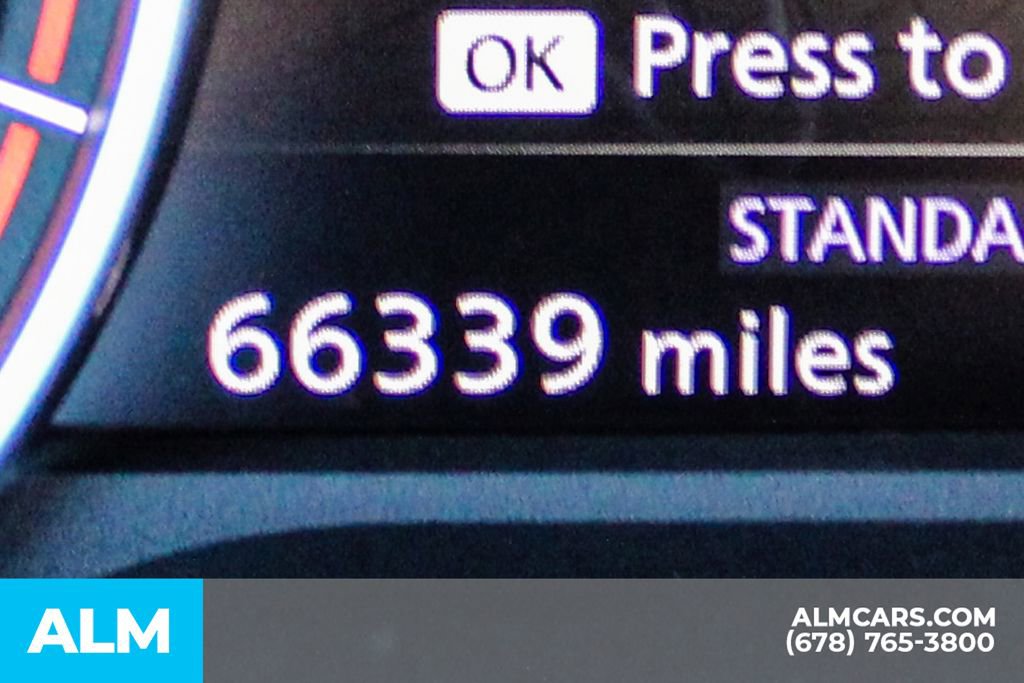 Used 2024 Nissan Rogue S image 40