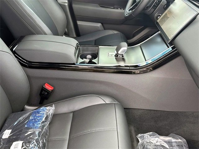 New 2026 Land Rover Range Rover Velar Dynamic SE image 8