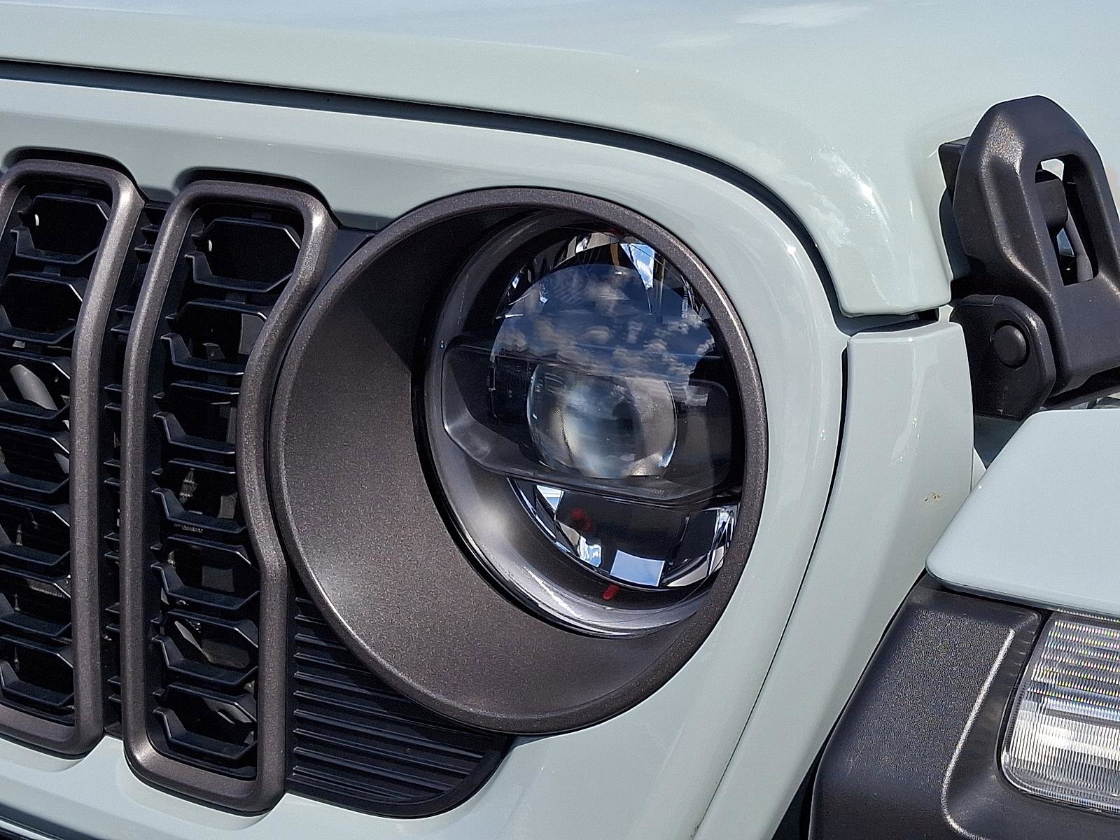 Certified 2024 Jeep Wrangler Rubicon image 47