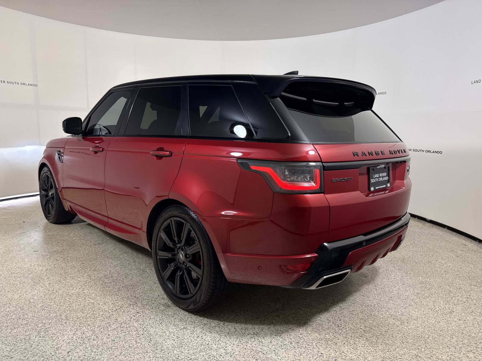 Used 2018 Land Rover Range Rover Sport HSE Dynamic AWD/4WD image 3
