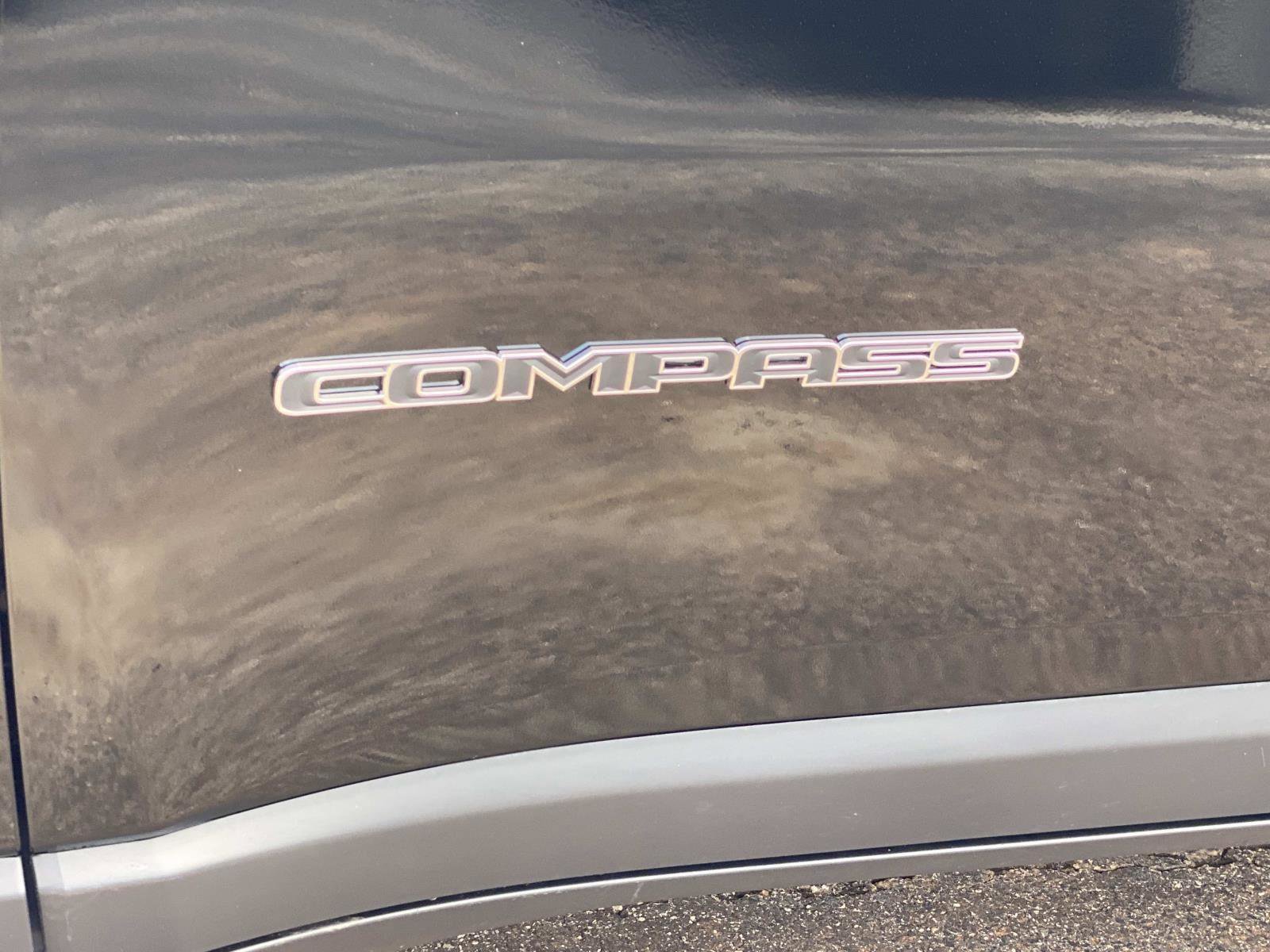 Used 2022 Jeep Compass Latitude image 14