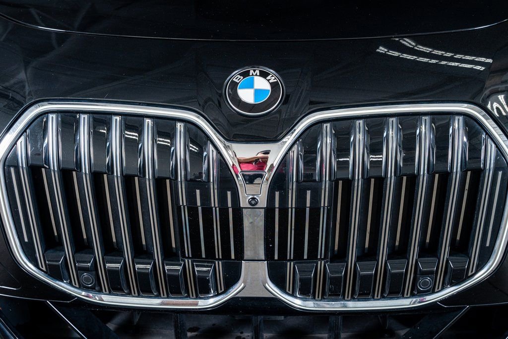 Used 2023 BMW 740i 740i w/ Parking Assistance Package image 16