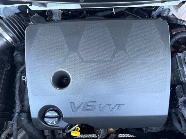 Used 2023 Chevrolet Traverse LT FWD image 31