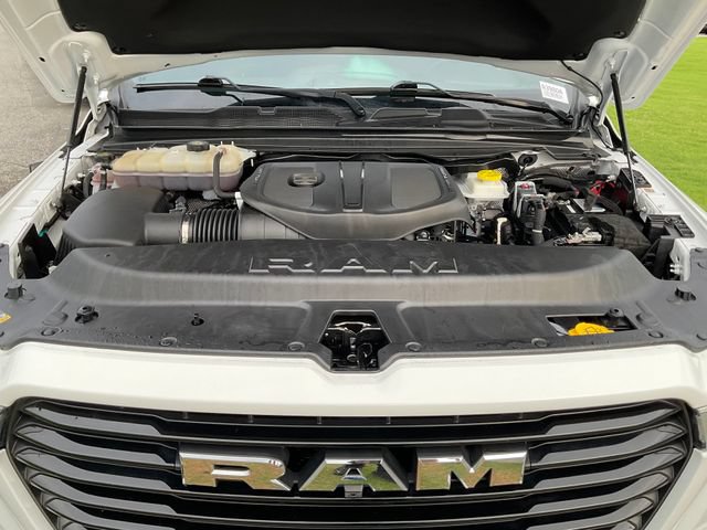 Used 2025 RAM 1500 Laramie AWD/4WD image 30