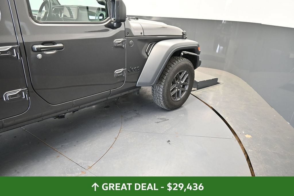 Used 2025 Jeep Wrangler Unlimited Sport AWD/4WD image 24