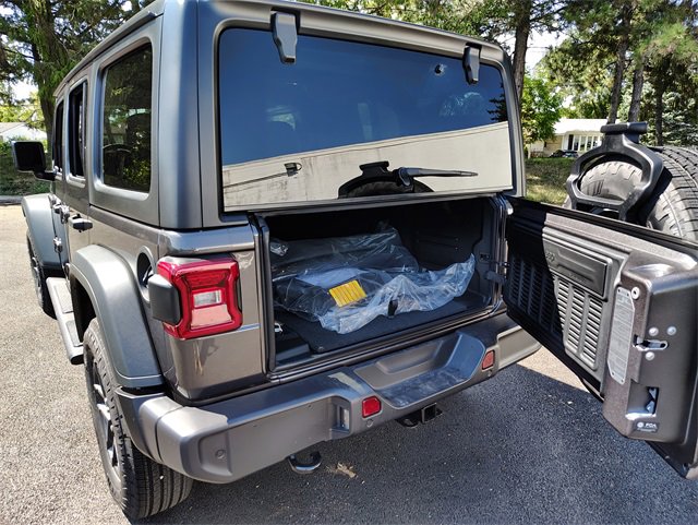 New 2025 Jeep Wrangler Sport S image 31