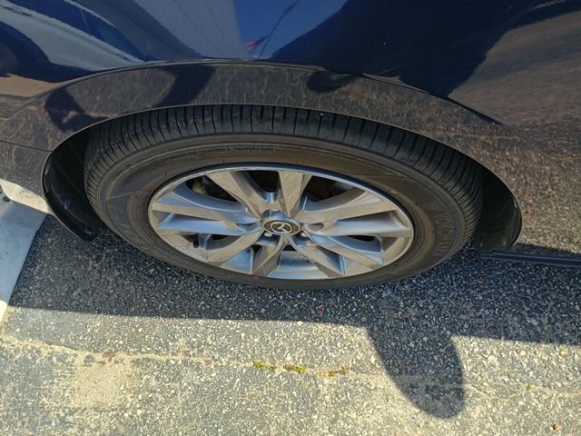 Used 2021 MAZDA MAZDA3 s image 12