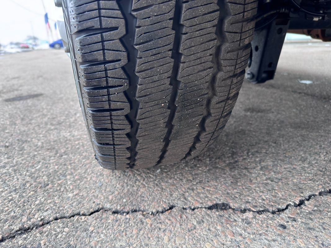 Used 2025 Ford Transit 350 Medium Roof AWD w/ Interior Upgrade Package image 48