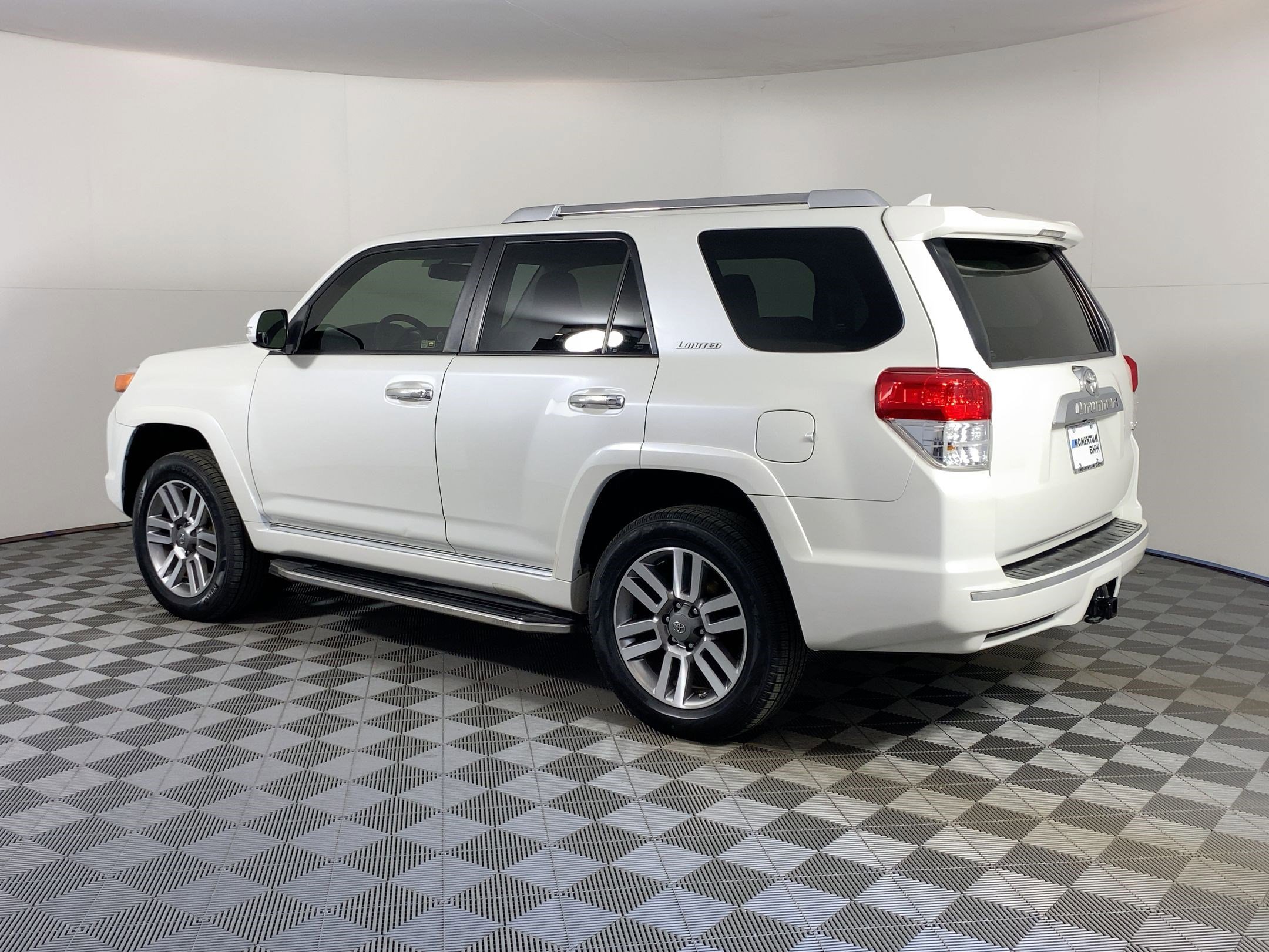 Used 2013 Toyota 4Runner Limited image 3