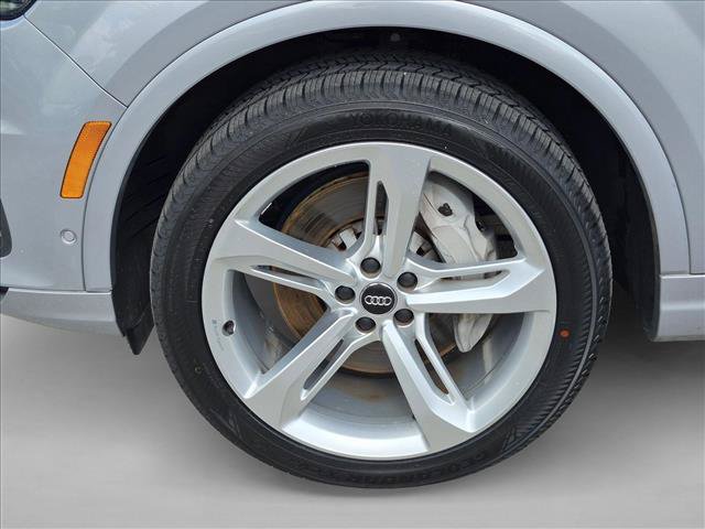 Used 2019 Audi Q7 3.0T Prestige AWD/4WD image 23