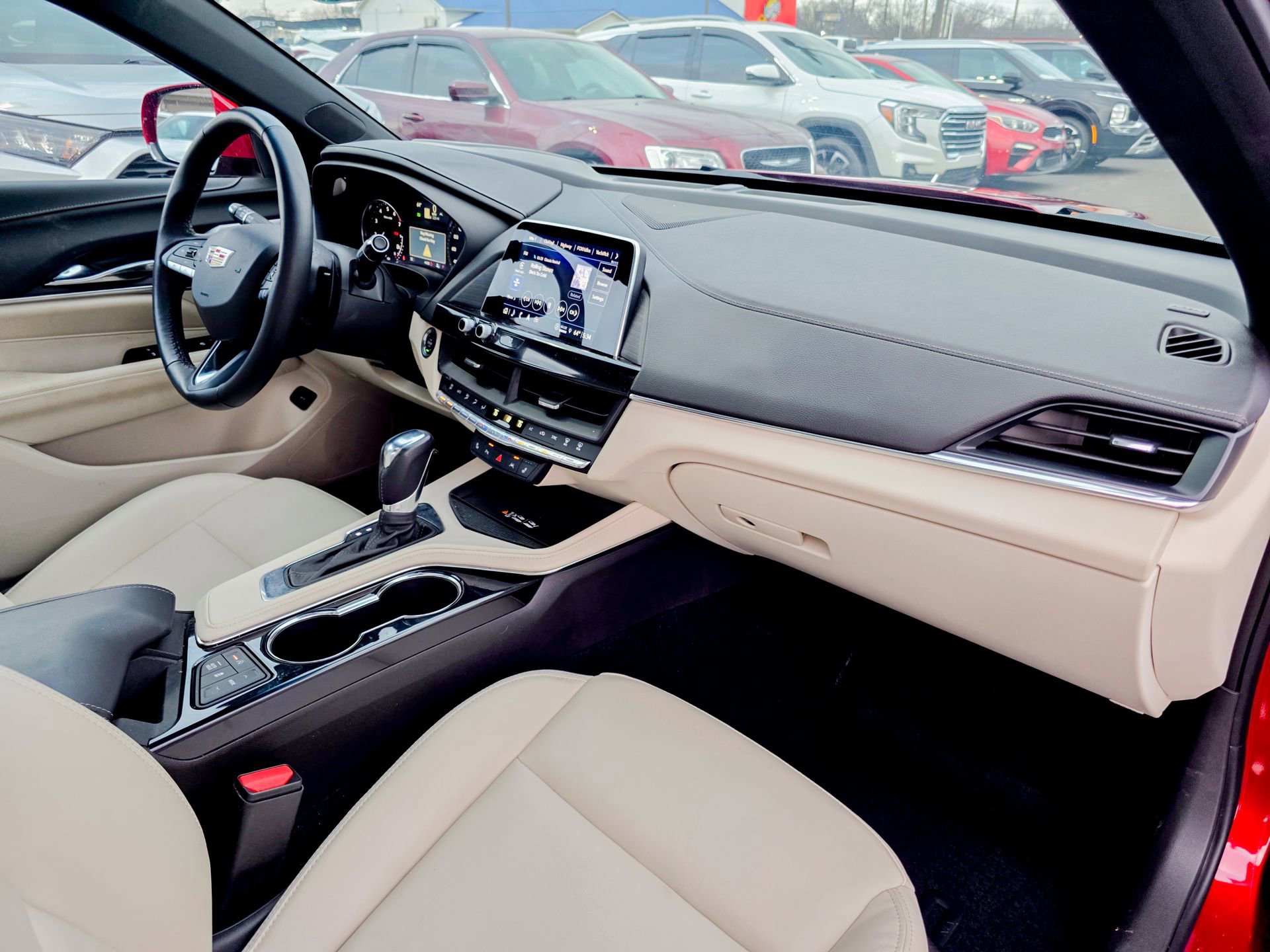 Used 2025 Cadillac CT4 Luxury image 12