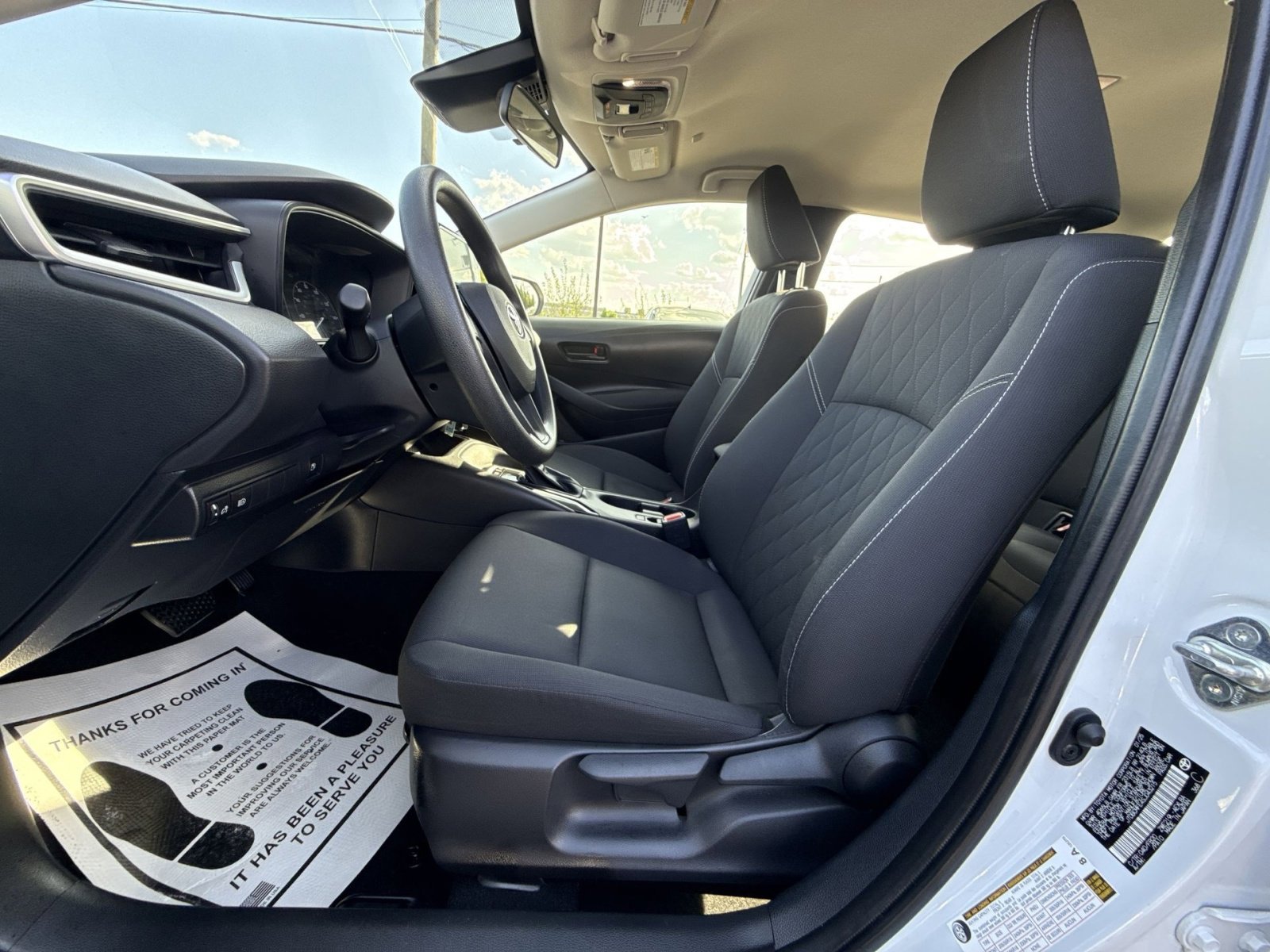 Used 2025 Toyota Corolla LE image 13