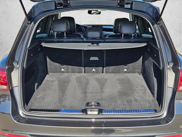 Used 2021 Mercedes-Benz GLC 300 image 7