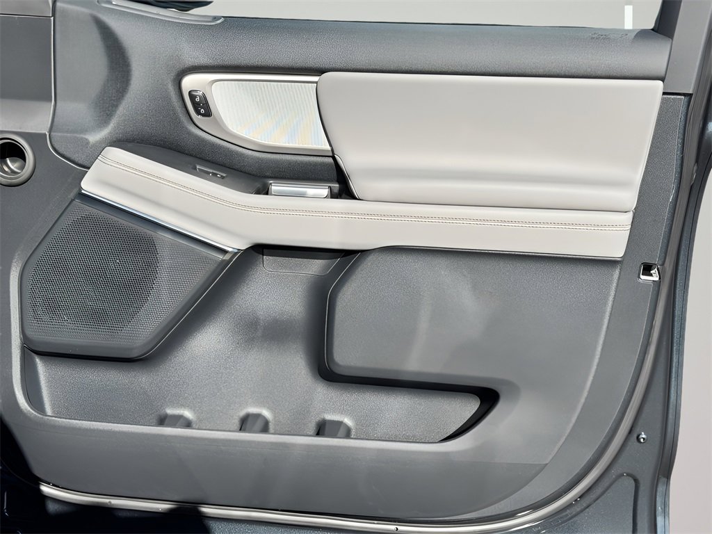 New 2025 Ford Expedition Max Active image 27