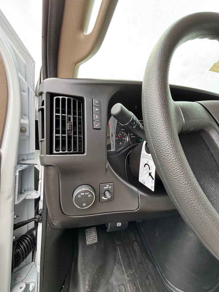 New 2026 Chevrolet Express 2500 RWD image 19