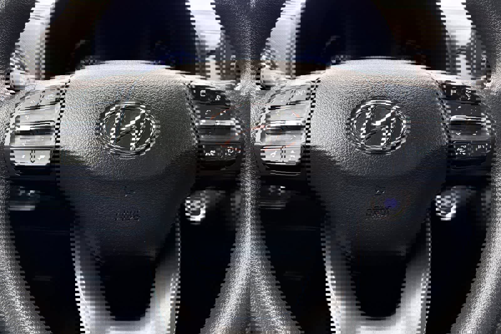 Used 2022 Hyundai Kona SEL image 24