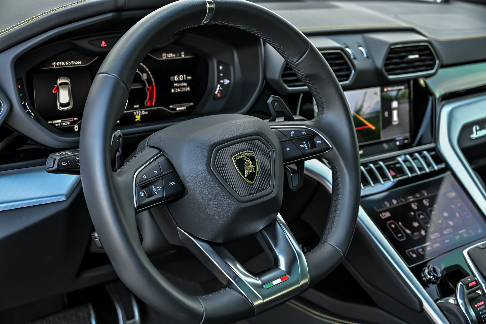 Used 2024 Lamborghini Urus S AWD/4WD image 24