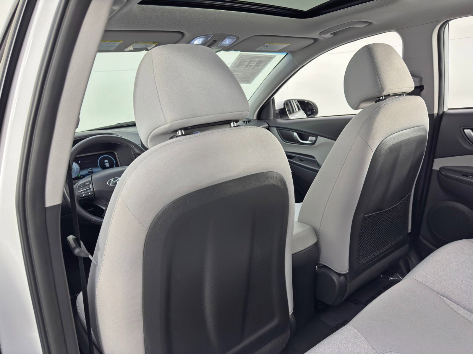 Used 2022 Hyundai Kona SEL w/ Convenience Package FWD image 29